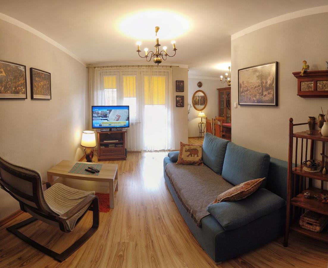 Cozy Apartment In Tarnów 外观 照片