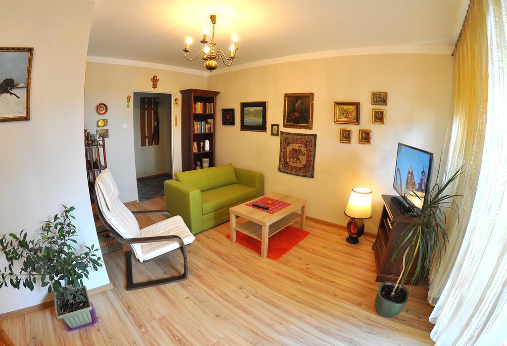 Cozy Apartment In Tarnów 外观 照片