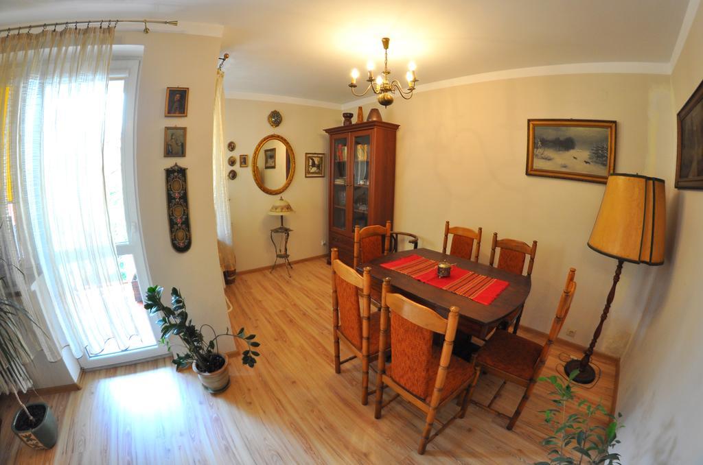 Cozy Apartment In Tarnów 外观 照片